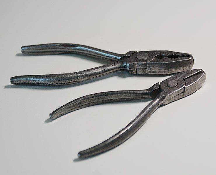 BalTec image of riveted pliers